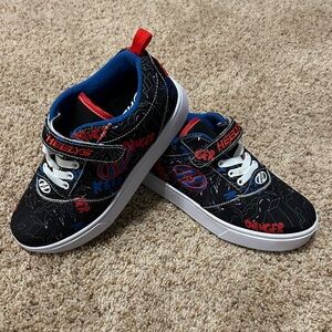 Heelys Pro 20 x2 Youth Red, Black and Blue Skate Shoes. Size 4.